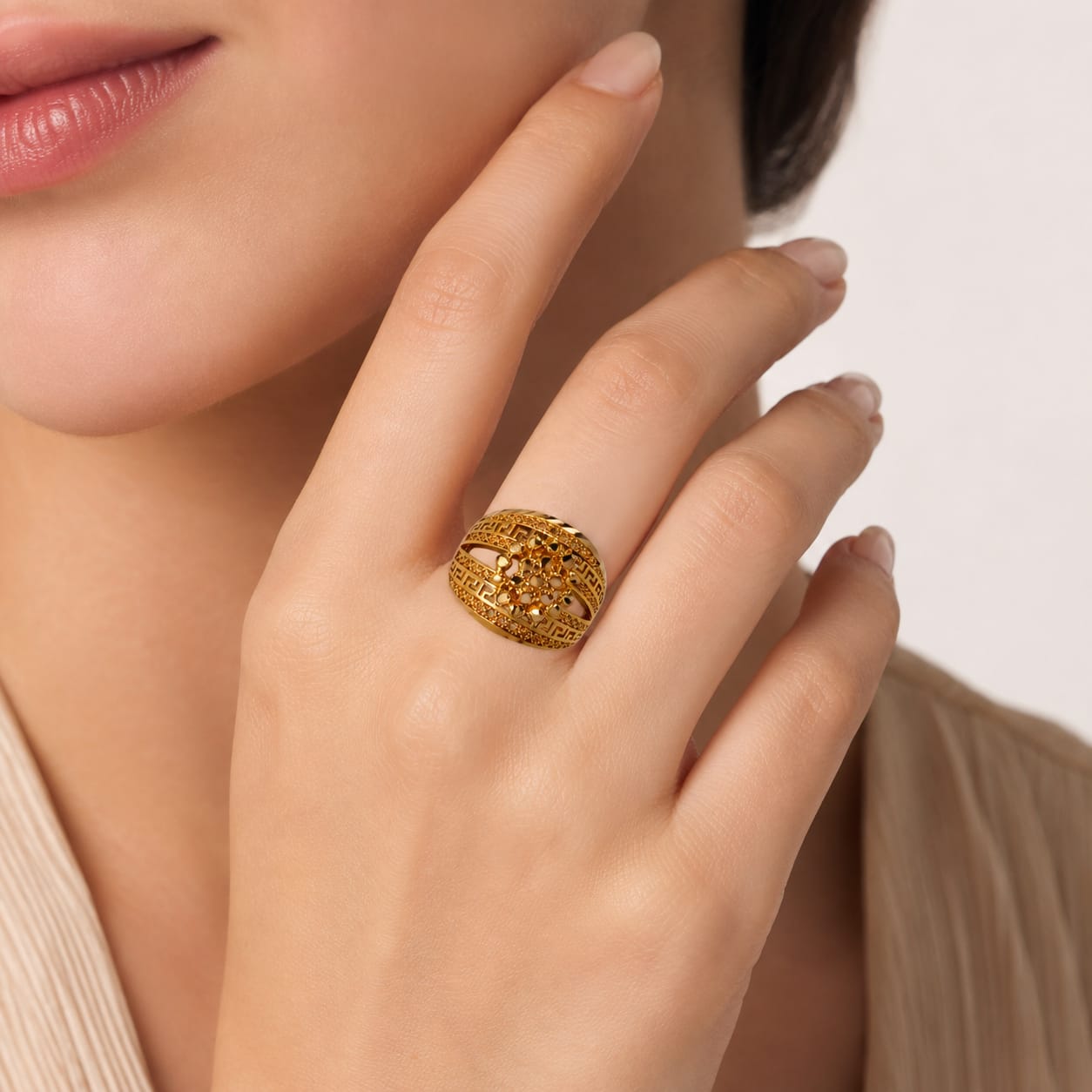 Afazeen Luxe Greek Key Gold Band Ring