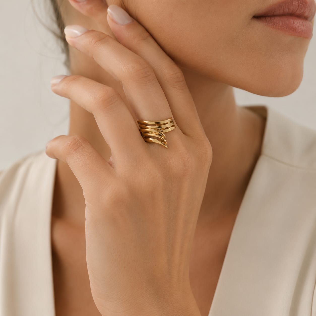 Afazeen Luxe Wave Ring